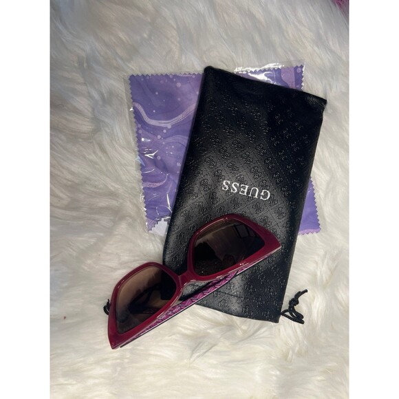Sunglasses - Picture 1 of 7